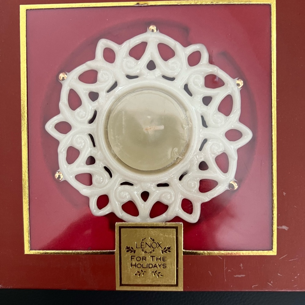 NWT Lenox Snow Lights Porcelain Candle Holder - Picture 2 of 3
